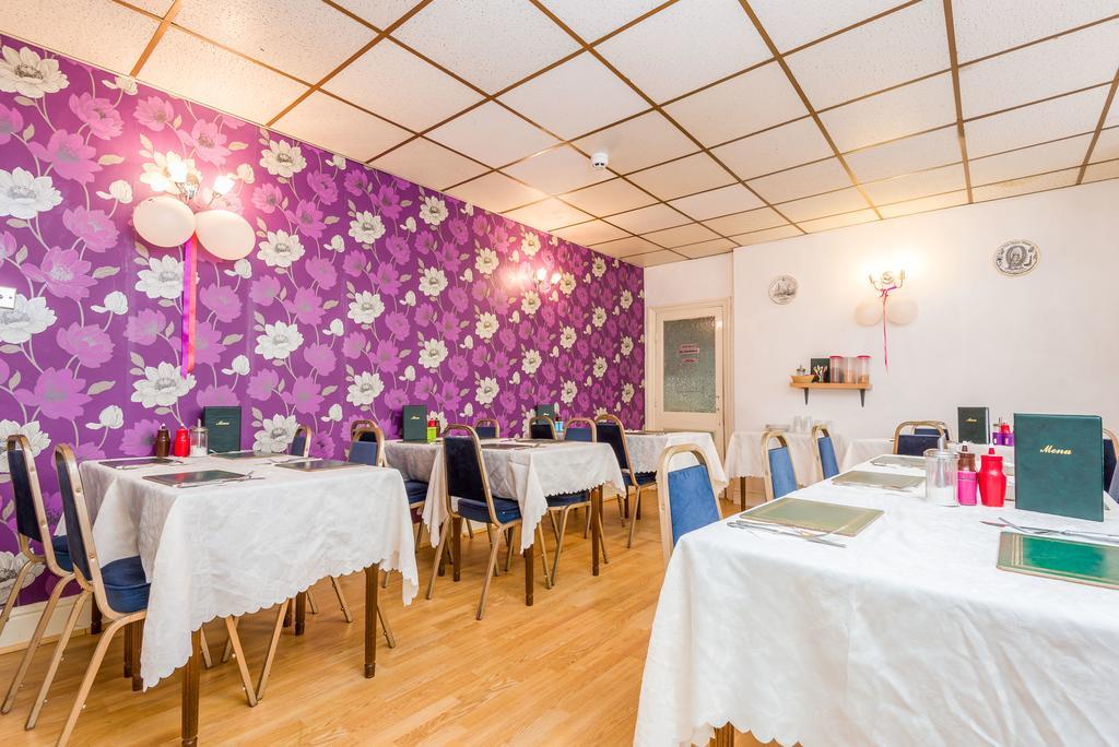 Uk Travel & Hospitality Ltd Ta Canberra Hotel Blackpool Bagian luar foto