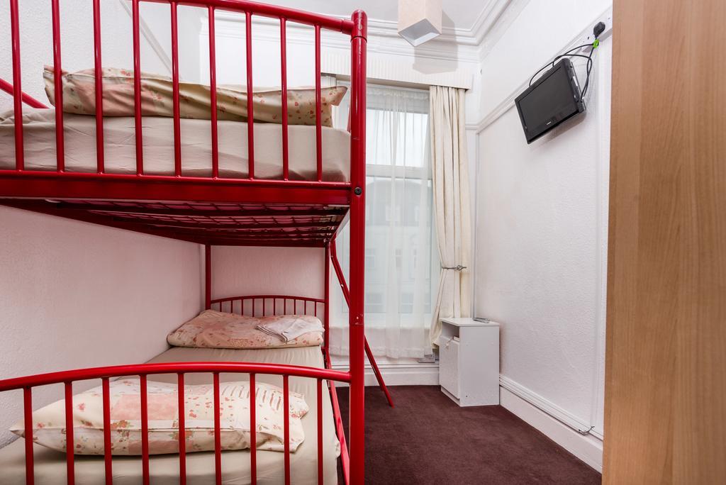 Uk Travel & Hospitality Ltd Ta Canberra Hotel Blackpool Bagian luar foto