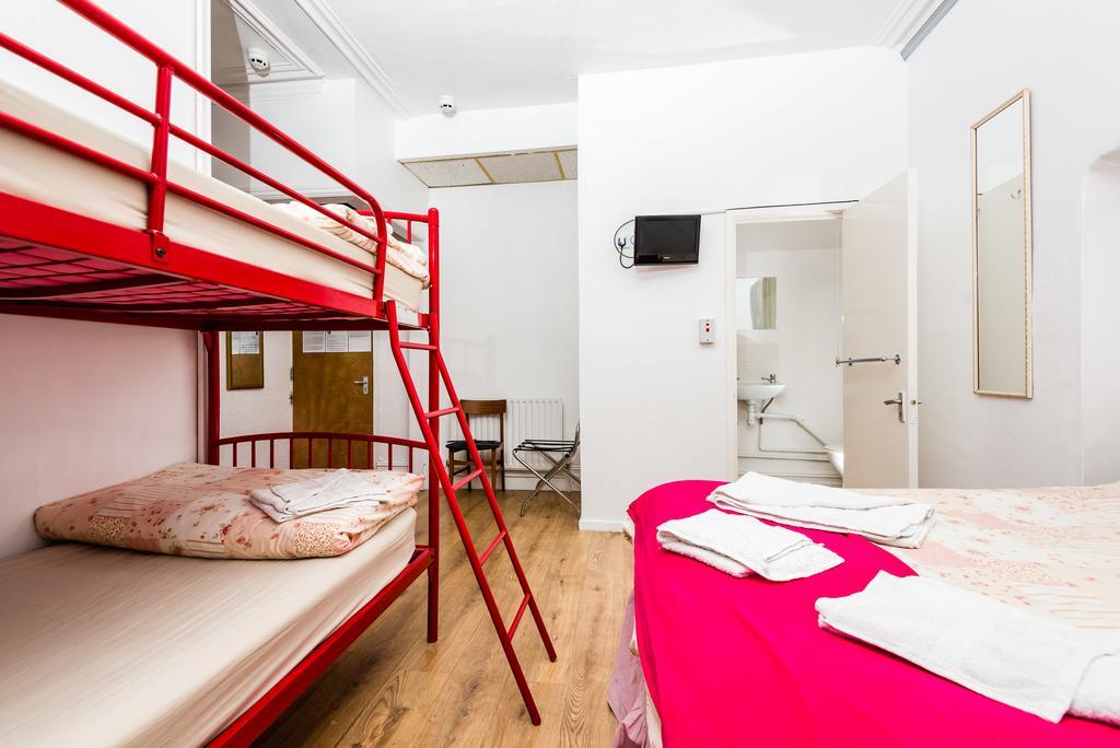Uk Travel & Hospitality Ltd Ta Canberra Hotel Blackpool Bagian luar foto