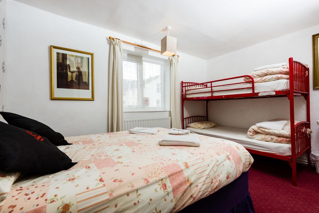 Uk Travel & Hospitality Ltd Ta Canberra Hotel Blackpool Bagian luar foto