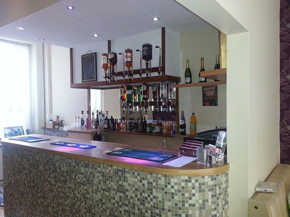 Uk Travel & Hospitality Ltd Ta Canberra Hotel Blackpool Bagian luar foto